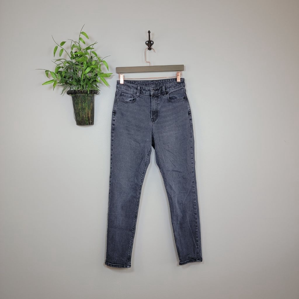 American Eagle Mom Jeans Hi Rise Tapered Leg Relaxed Fit Faded Black AE 4